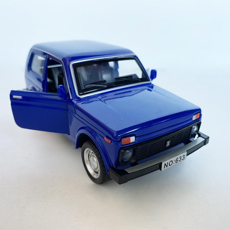 Buy 1/32 Russian Car Model Toy Car Simulation Sound Light Pull Back Alloy Die Cast Toys Vehicle