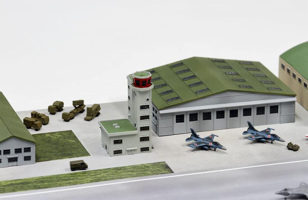 PIT-ROAD 1/700 Japan Air Self-Defense Force Base 2 Diorama Set with Paper Base (SPS16)