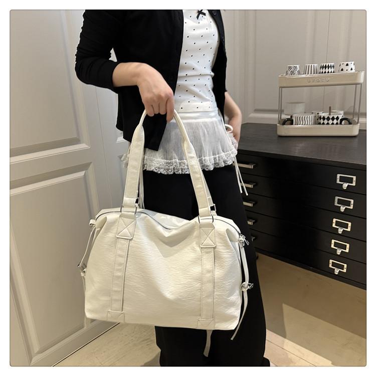 Spacious Faux Leather Tote Bag Zipper Closure Shoulder Handbag for Women