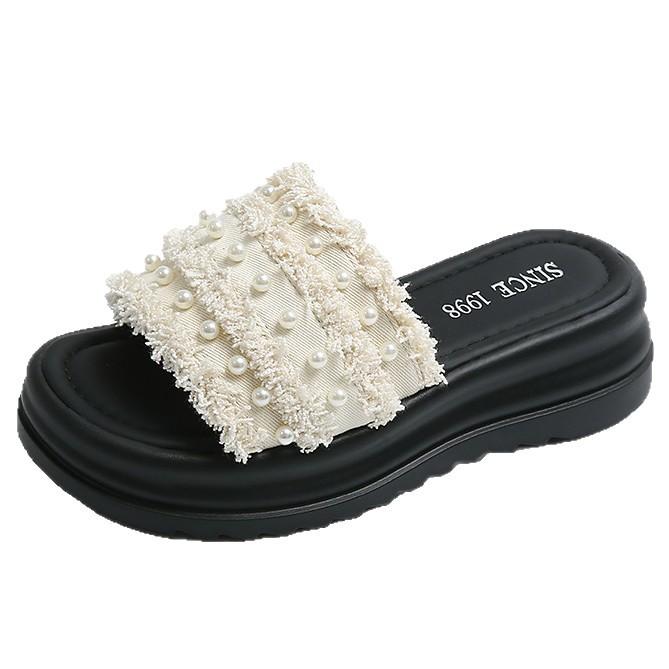 Xiaoxiangfeng women's shoes pearl slippers women's summer wear 2025 new flat casual Internet celebrity one-word thick-soled sandals