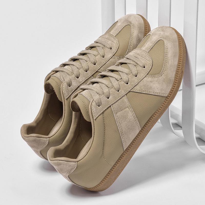 European and American men's shoes 2025 summer new light and comfortable lace-up board shoes soft sole leather surface waterproof and wear-resistant c