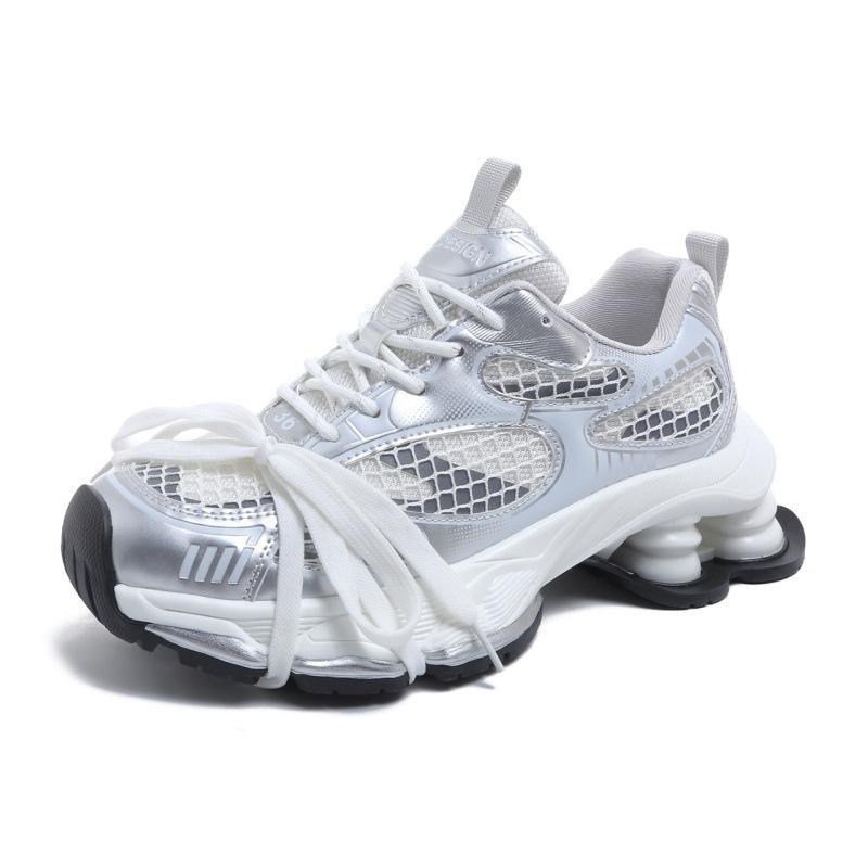 

[Han Lu]~ Dad Shoes Women s 2025 summer new platform casual sports shoes niche personalized breathable running shoes. 35