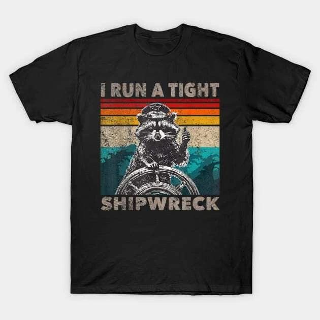 I Run A Tight Shipwreck Funny Raccoon Captain Vintage Made in Australia T-Shirt M