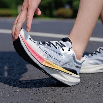Herrenschuhe – Sportschuhe