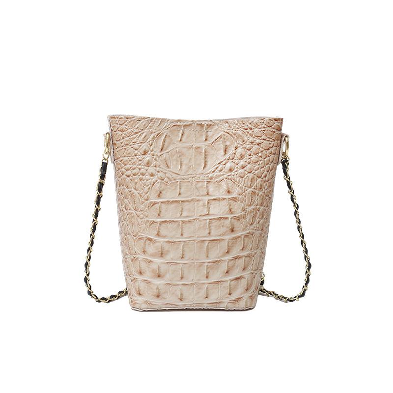 Large capacity new high-end crocodile pattern messenger bag versatile simple embossed women's bag bucket bag