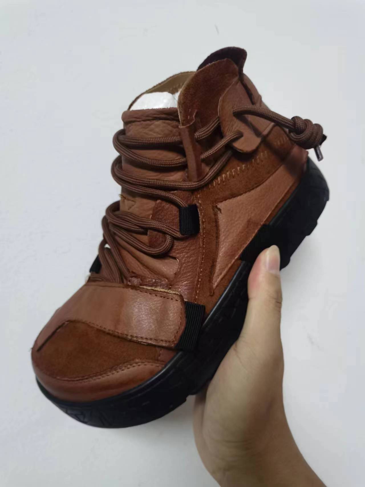 

3,5 см Корейские женские кроссовки-ботинки из спилка, осенне-зимние ботинки, римские ботинки, обувь на плоской платформе, трендовые ботинки 40 коричневый