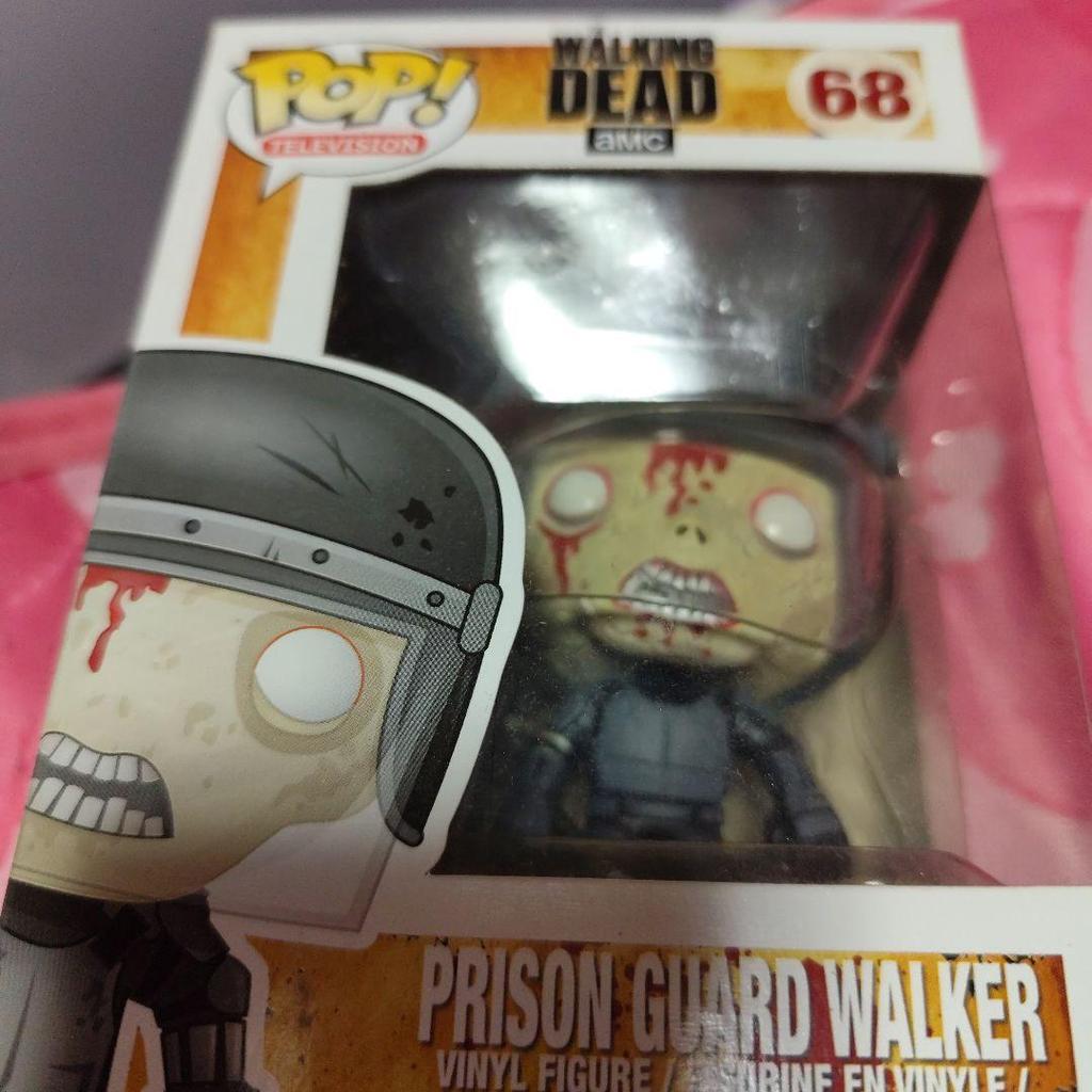 [USED] Walking Dead Prison Guard Walker 68