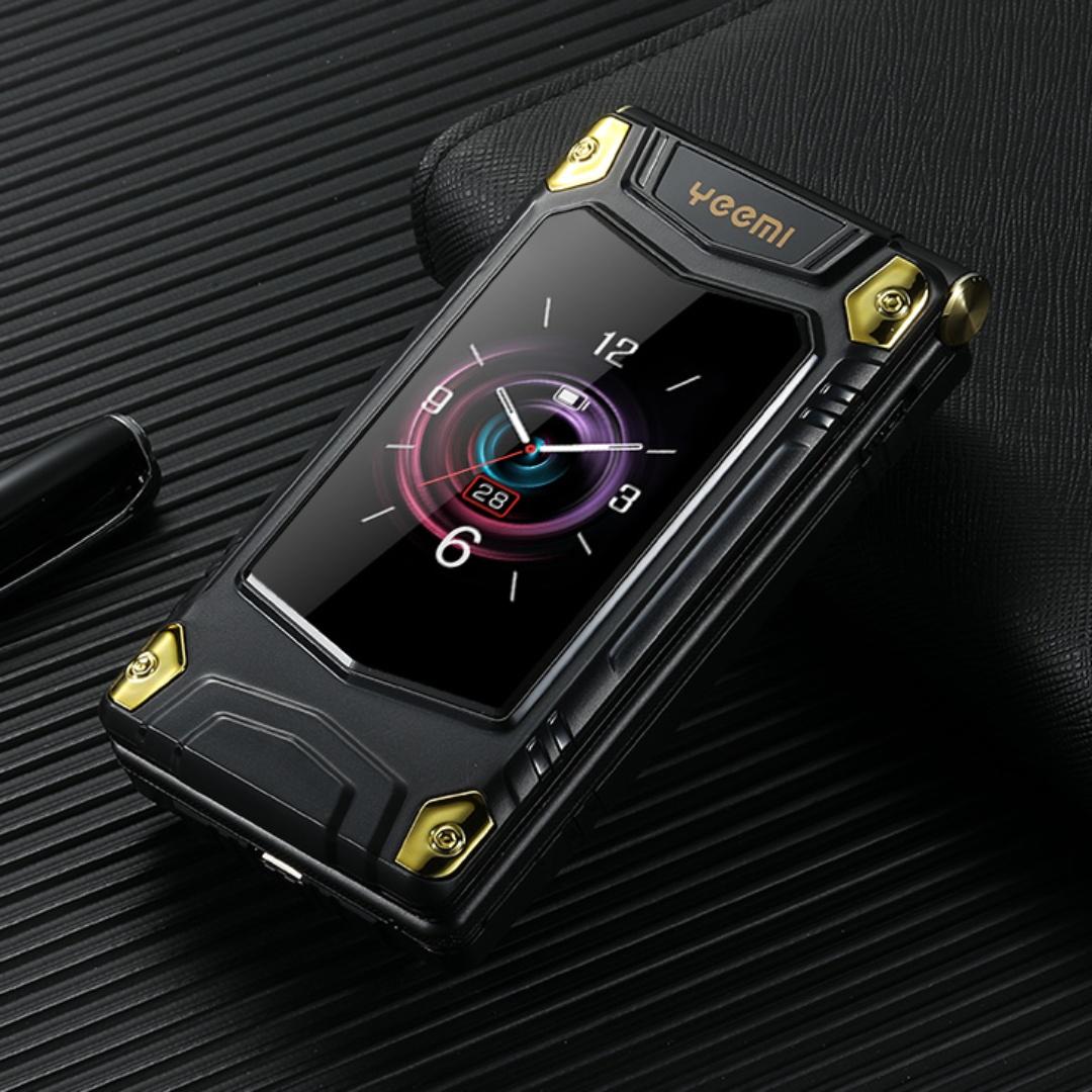 

YEEMI M7+ 4G Flip Phone 2,8 дюймів Екран Подвійний дисплей Dual SIM Full Netcom Мобільний телефон 8 Вт Камера 2300mAh FM Відтворення відео Bluetooth Мобільний телефон чорний