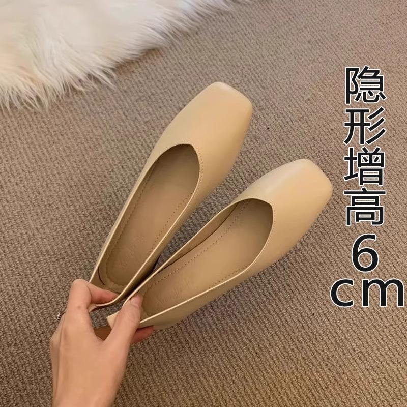 Super soft~ Small inner height increase single shoes women's 2025 new light mouth thick heel square head grandma shoes soft sole Doudou shoes
