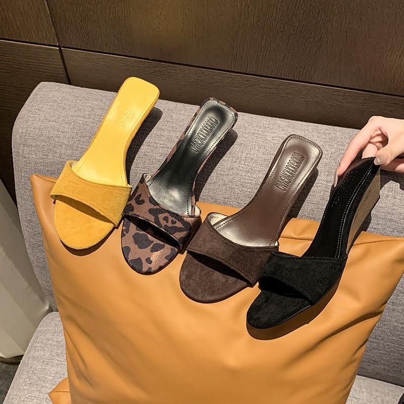 Fashion Summer New Style Women Slipper Fashion Low Wedge Heels Ladies Elegant Slides Open Toe Outdoor Dress Sandals Shoes Zapatos Mujer