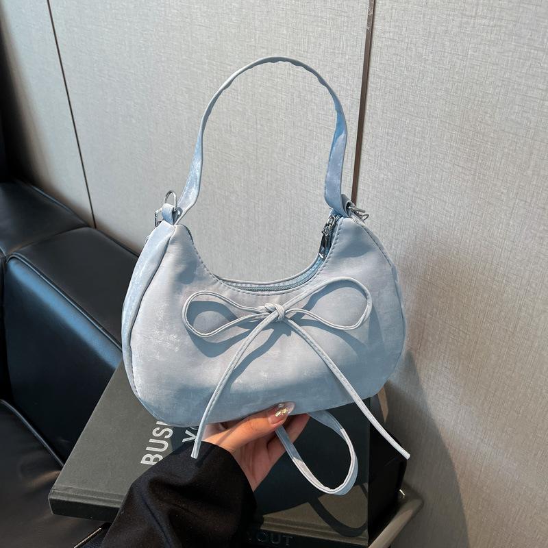 

Нишевая сумка-багет с бантом, сумка-полумесяц для ношения в руке, женская, 2025, новая модная простая наплечная сумка-подмышка, наплечная сумка-мессенджер