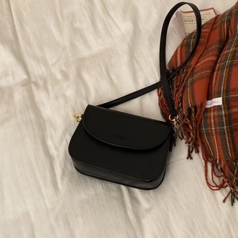 

2025 Women s Retro Fashion Small Square Crossbody Bag - Trendy, Versatile, Solid Color No Zipper Opening (Inner Pocket with Zipper)