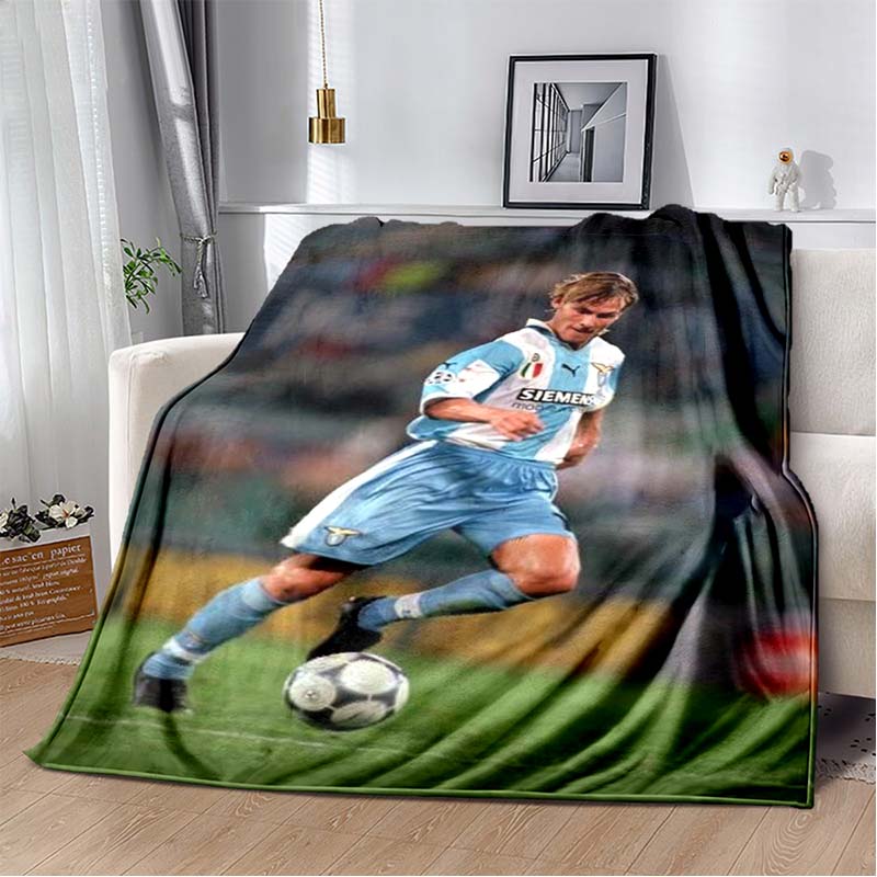 Vintage Lazio Fußballstar Hellblau Adler Trikot Porträt Flanelldecke Weich Warm Leicht Sportfan Waschbare Decke Sofa Schlafzimmer Dekor