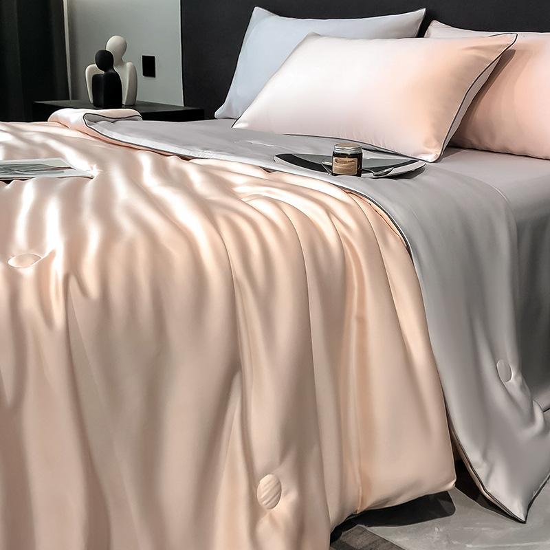 Summer Cooling Quilt Set with Four Pieces, Machine Washable and Water Washable, Thin Quilt for Summer. 150x200cm