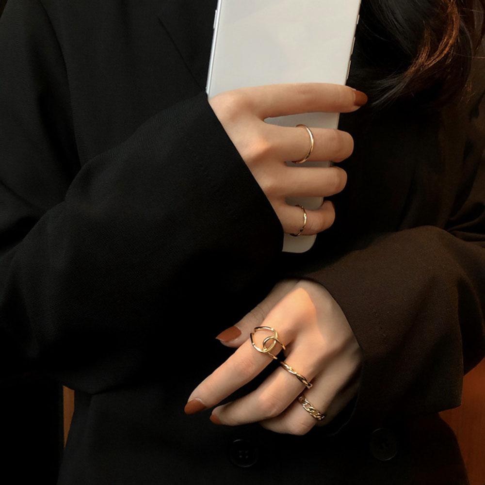 

Simple Fashion Jewelry Zinc Zinc Alloy Hollow Female Twist Tail ring Knot Index finger ring Open ring