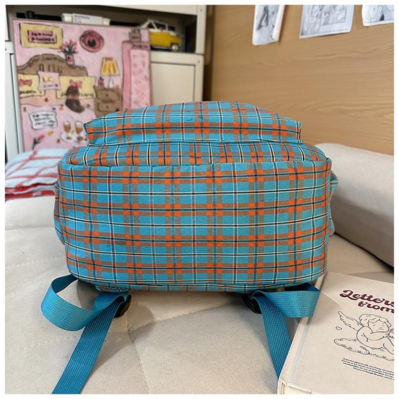 Simple Plaid Nylon Backpack Retro Large Capacity Casual Backpack with Multiple Pockets Suitable for Daily and Student Use