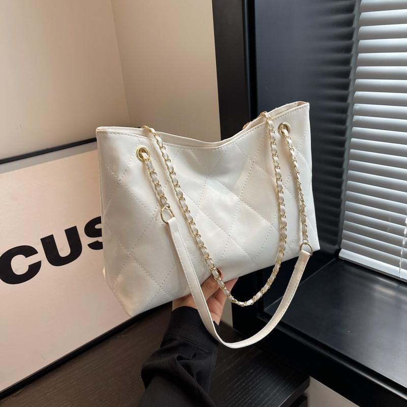 Stylish Korean Trendy Womens Tote Bag 2023 Winter New Chain Crossbody Bag