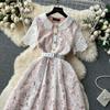 Dame Runway Designer Luksus Blonde Festkjoler Vintage Lapel Kortermet Belte Sommerkjole Gull Knapper Hule A-linje Robes Femme