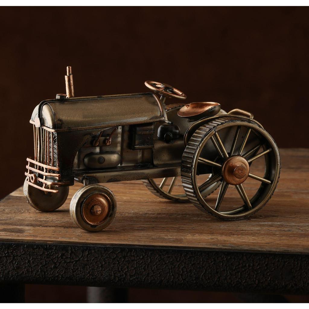 Harvey Makin Ornament - Tractor