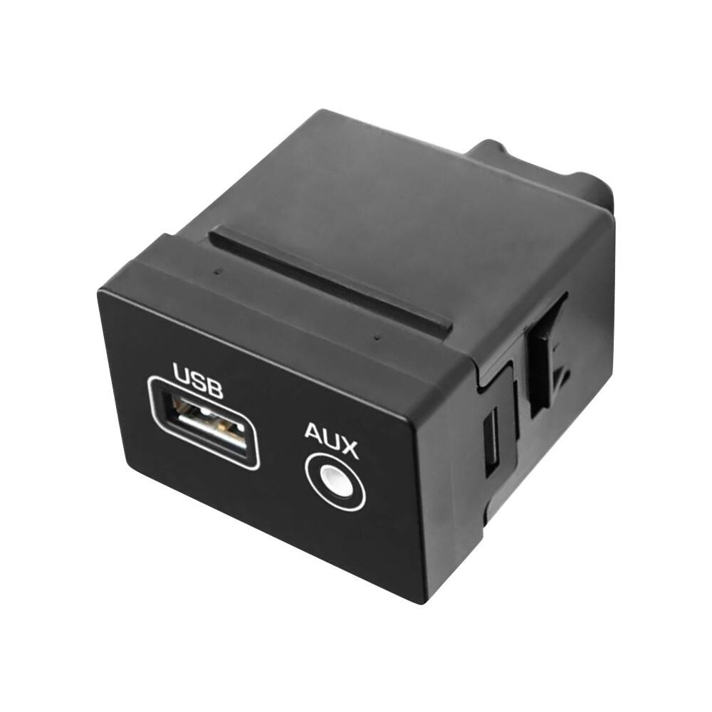 Auxiliary & USB Jack Assembly For Hyundai Santa Fe 2016-2018 96121-2W560