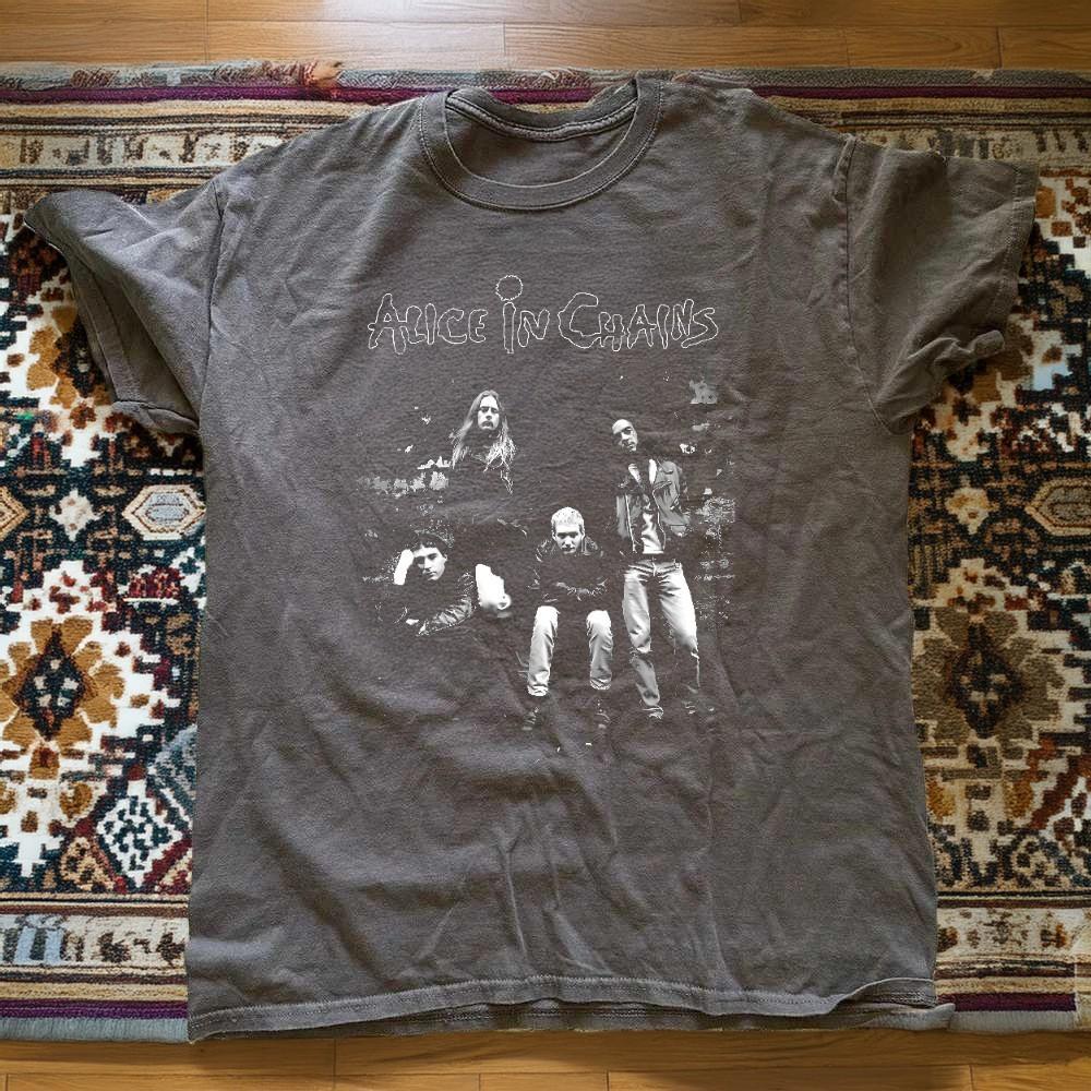 

NEW Vintage Alice In Chains 90s Metal Band Rock Unisex Charcoal TShirt Size Unisex T-Shirt M