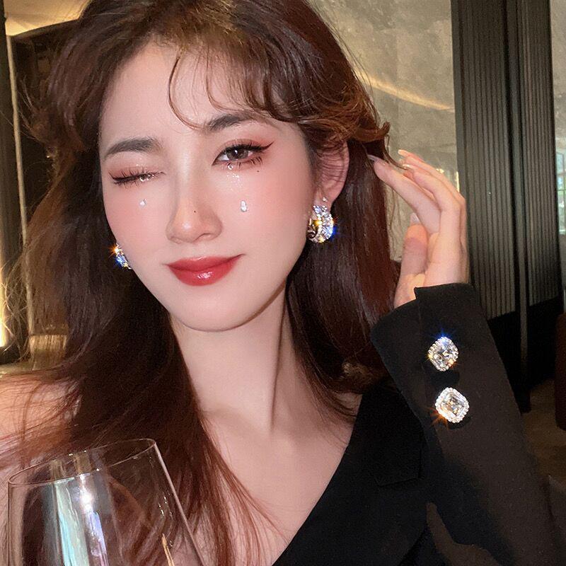 Exquisite Luxury Zircon Earrings for Women - 2023 Fashion-forward Cold Style, Unique and Sophisticated Design