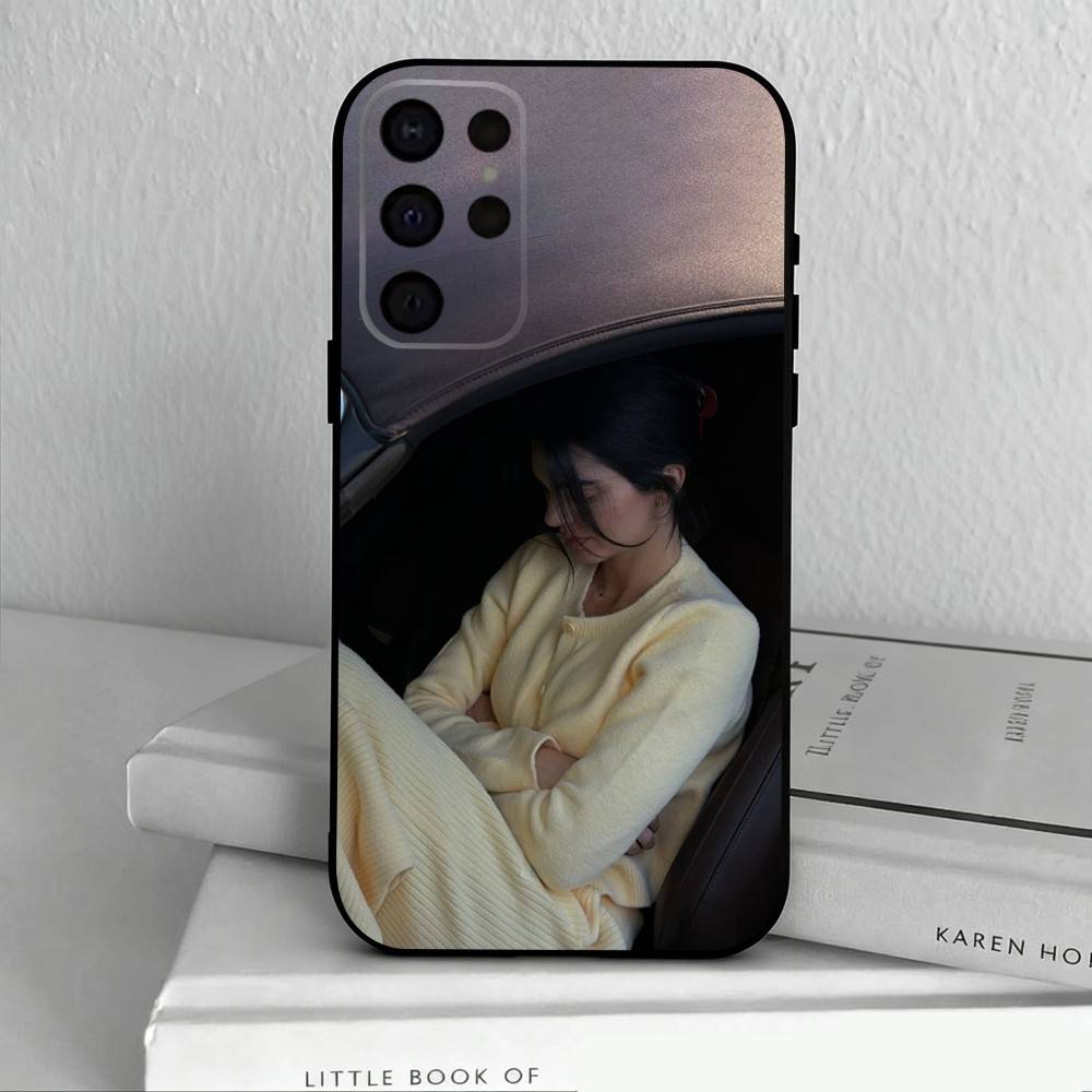 Model K-Kendall Nicole J-Jenner Phone Case For Samsung S25,24,23,22,30,21,10,9,Ultra,Plus,Lite,FE,4,5 G Soft Black Case