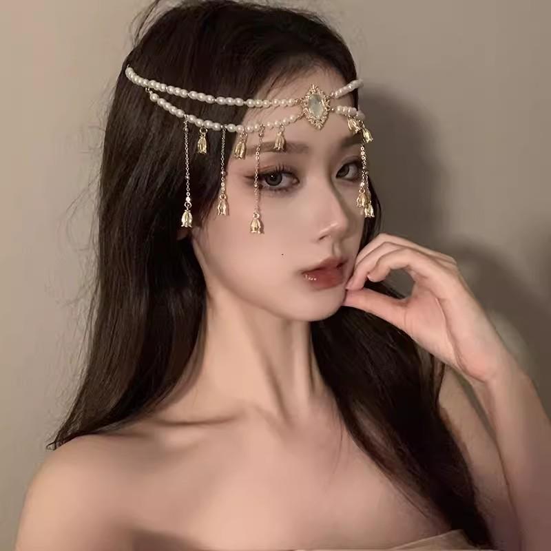 Exotic White Pearl Headwear Lily of The Valley Head Chain Versatile Unique for Women Retro Ethnic Style Hair Chain High-end Feel
