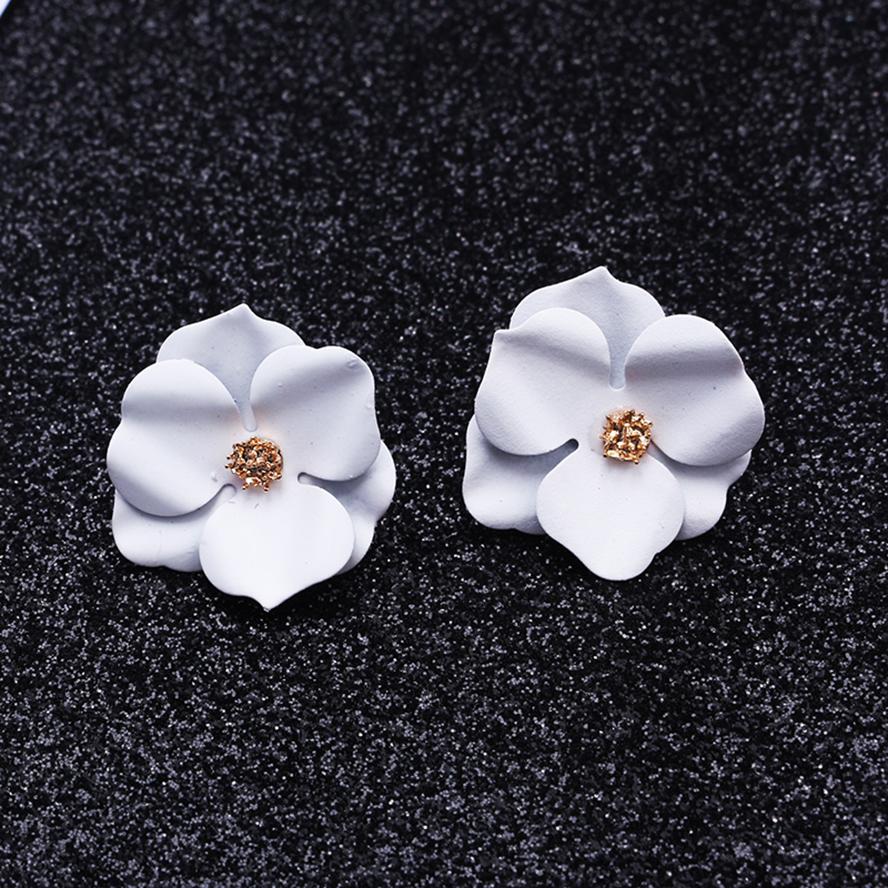 

Rose Green White Fower Stud Earrings for Women Party Zircon Trendy Blooming Camellias Statement Earrings Valentine s Day Gift