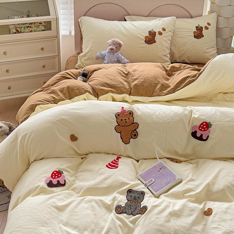 Bedding Pure Cotton Four-piece Set, Quilt Cover, Quilt Cover, Bed Sheet, Human Dormitory Three-piece Set