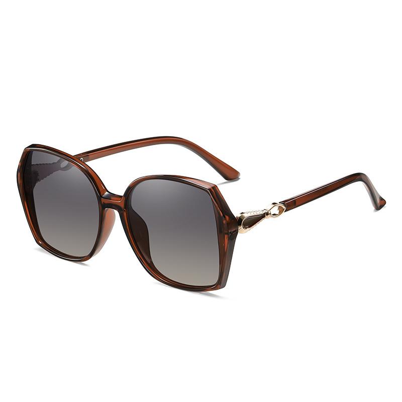 2025 Luxury Women Polarized Sunglasses Latest Lady's UV400 Protection Crystal Feminin Cool Sun Glasses Diamond Vintage Gafas