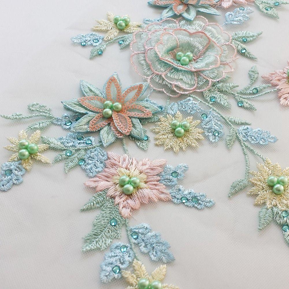 3D Flower Floral Embroidered Patches Pearl Stamen Flower Patches DIY Clothing Decoration