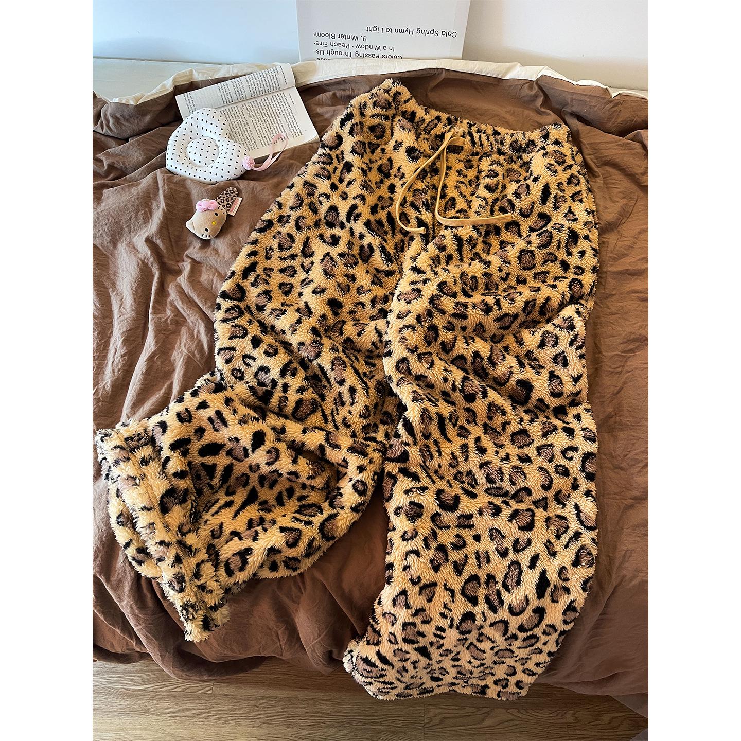 Women s High-Waist Leopard Print Wide-Leg Velvet Joggers with Drawstring M