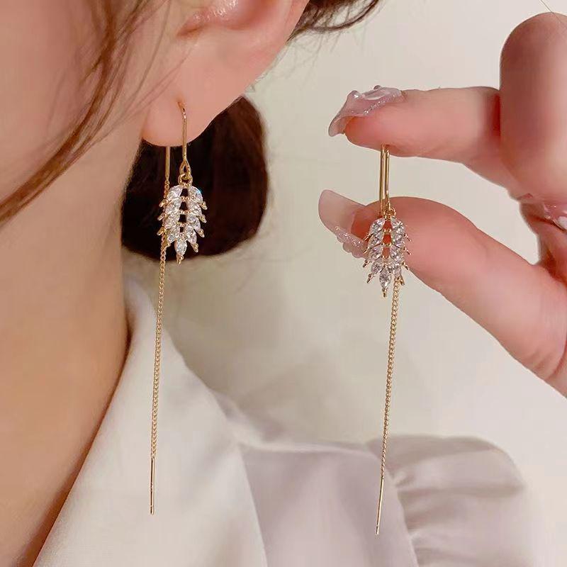 Korean Chic Zircon Wheat Earrings - Elegant, Unique Design