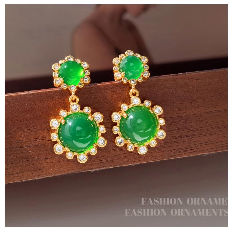 Elegant Chinese-Style Earrings & Necklace: Trendy, Versatile, Personalized Accessories for All Customers