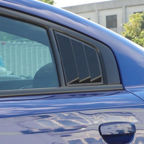 Schwarze Seitenfenster-Lüftungsgitter Abdeckungen Jalousien für Dodge Charger 2011+