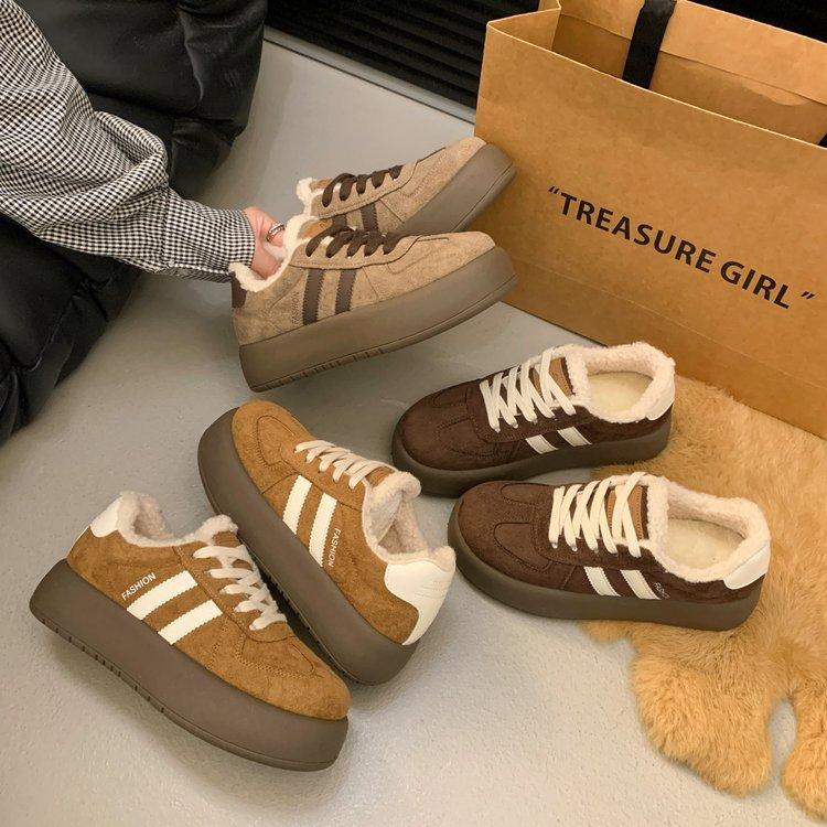Fleece Thick-soled German Training Shoes Women's Board Shoes 2025 New Winter Retro Heightening Fluffy Shoes Thickened Thermal Cotton Shoes