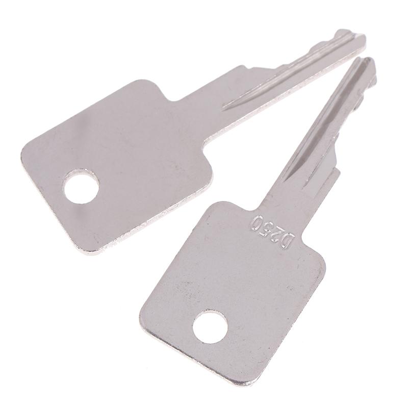 2 Pcs Bobcat Key Applicable To S550 S185 Skid Steer Loader Sweeper Key S331 / S160 Excavator