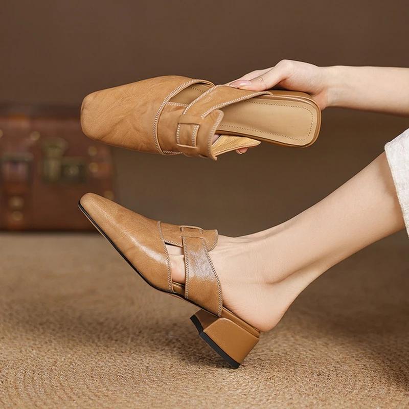 Mode 2025 Draußen Sommer Damen Pantoletten Echtes Leder Damen Schuhe Zehenbedeckt Klobiger Mittelhoher Absatz Hausschuhe Prägnante Moderne Hausschuhe Sandalen