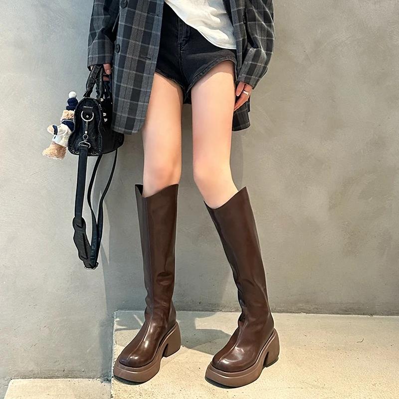 

Зимние женские ботфорты из мягкой кожи, модные рыцарские длинные ботильоны, дизайнерская платформа, квадратные каблуки, женские боты 35