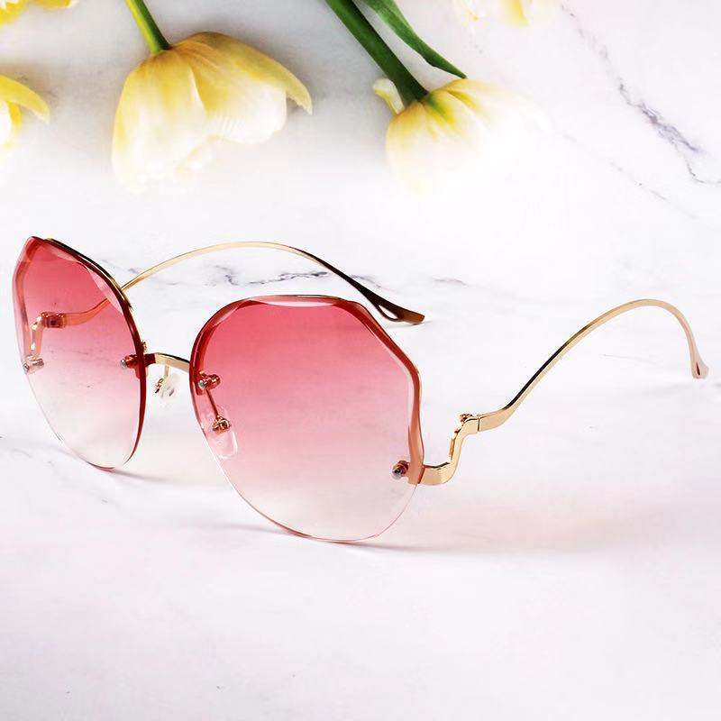 

New Borderless Trimming Sunglasses Women s Brand Designer Metal Sun Glasses Women Outdoor Travel Eyewear UV400 Oculos De Sol As shown in the figu