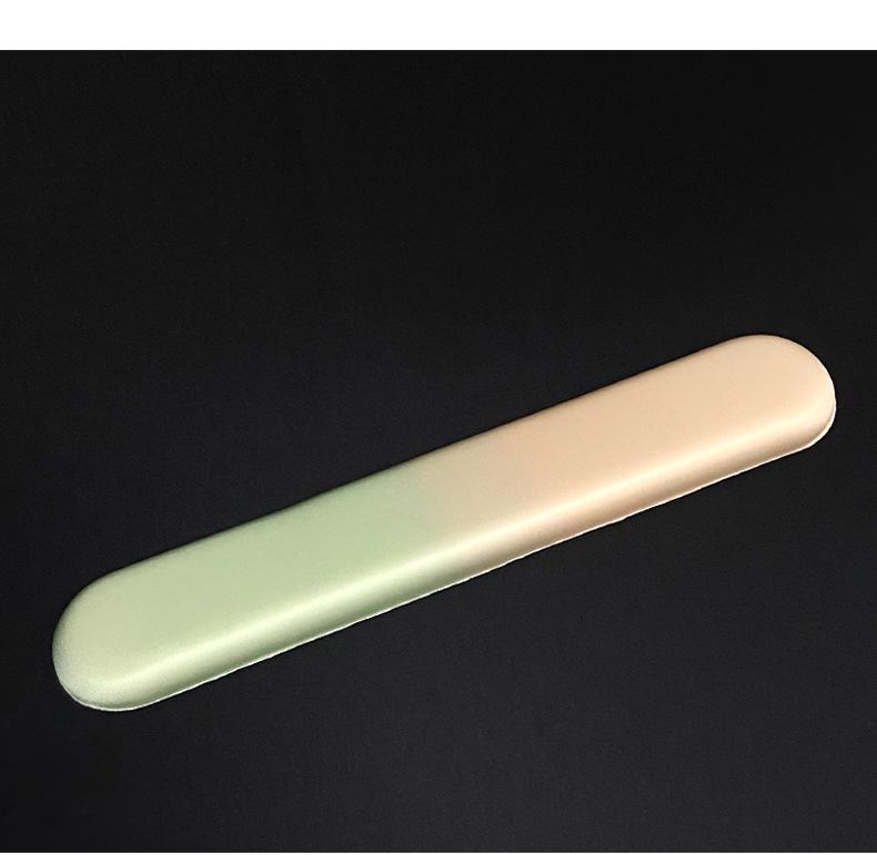 Macaronfarbenes Handgelenkpolster: Stilvolles Memory-Foam-Tastatur- und Mauspad-Set