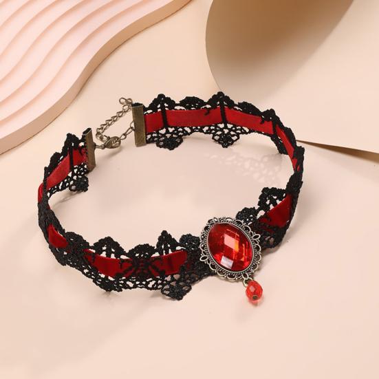 Vintage krajkový náhrdelník Gotický choker s oválným umělým drahokamem Dámský krajkový choker pro Cosplay Denní nošení Kostýmové večírky