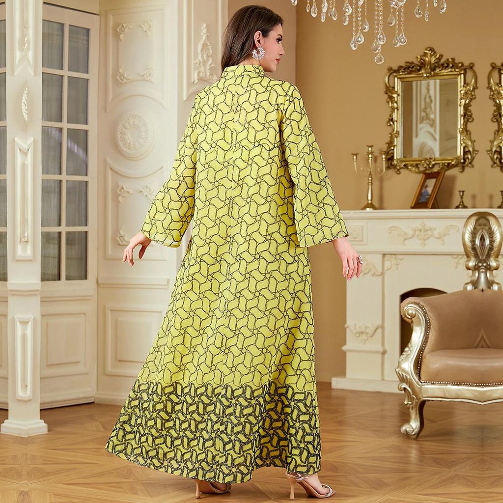 Middle Eastern & Western Women's Embroidered Muslim Dress – Long-Sleeve Arabic Robe
