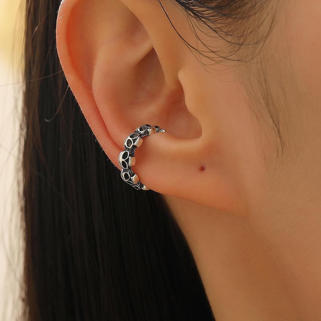 Retro Gothic Skull & Spider Ear Bone Clip - No Piercing Needed
