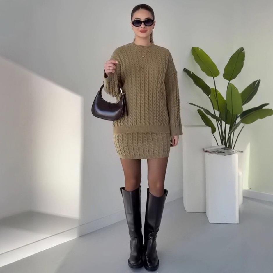 Autumn 2025 Round Neck Knit Sweater and Bodycon Skirt Set for Women