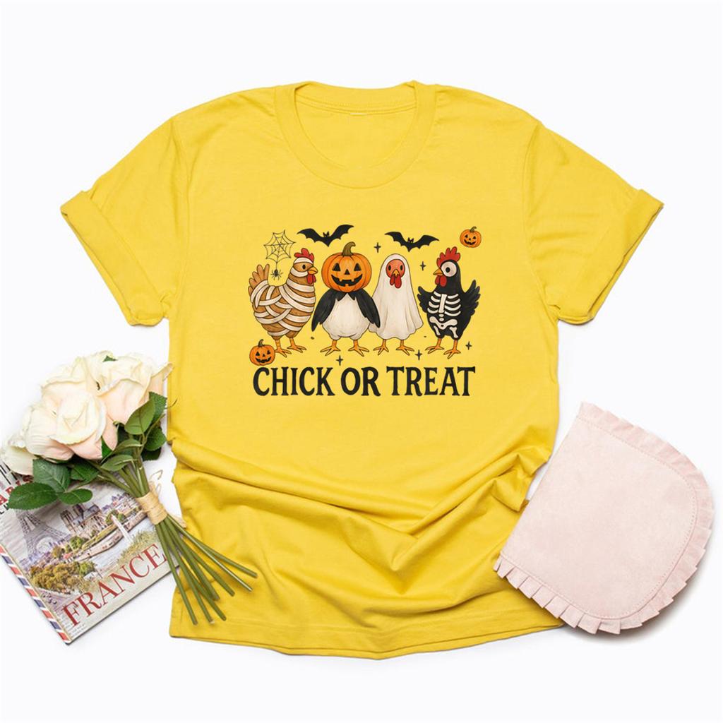 Chick or Treat T-Shirt Spooky Chicken Halloween Tshirt Unisex Short Sleeve Graphic T Shirts Funny Halloween Chicken T-Shirts Top