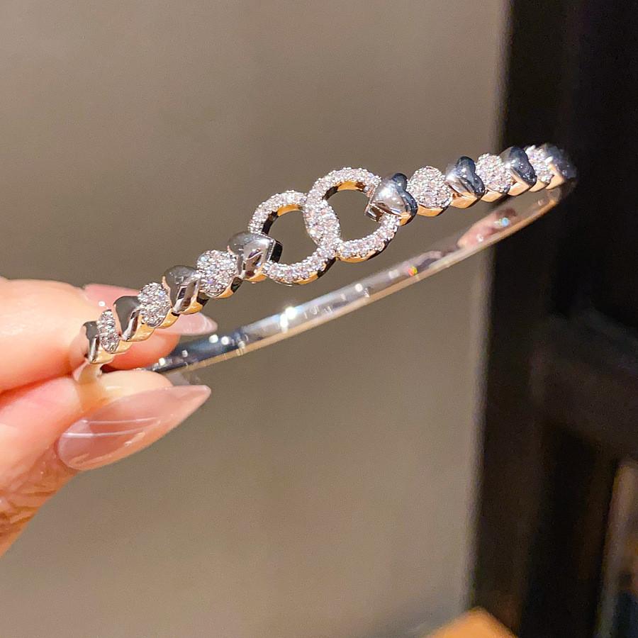 Light Luxury Zircon Gold Plated Bracelet For Women With Heart Shape Design