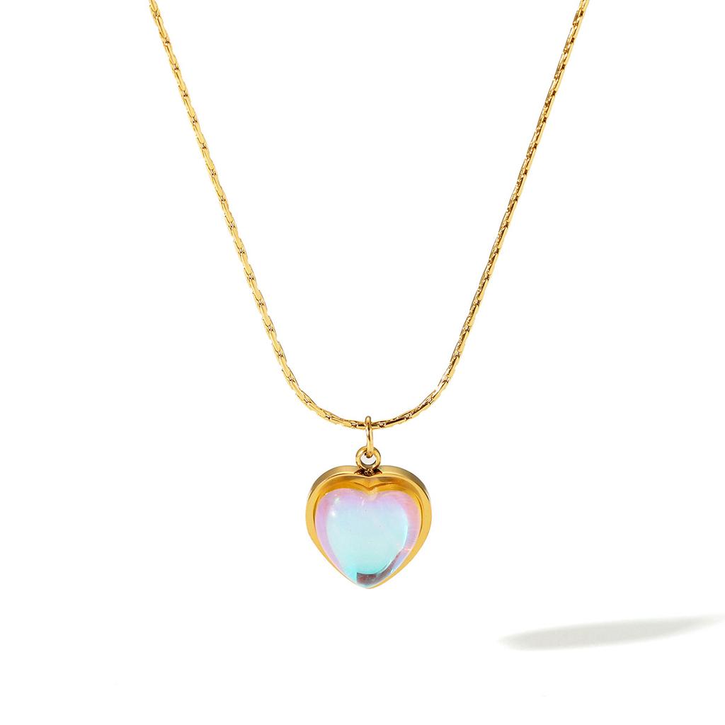 Fashion Gold Heart Pendant Necklace with Natural Moonstone for Women Trendy Collarbone Chain