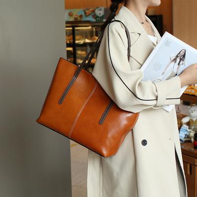 Genuine Leather Tote Bag Women's Large Capacity Vintage Cross-body Bag Women's Commuter Large Shoulder Underarm Bag